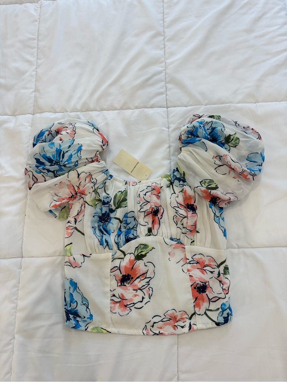 Abercrombie & Fitch White Floral Puff-Sleeve Crop Top